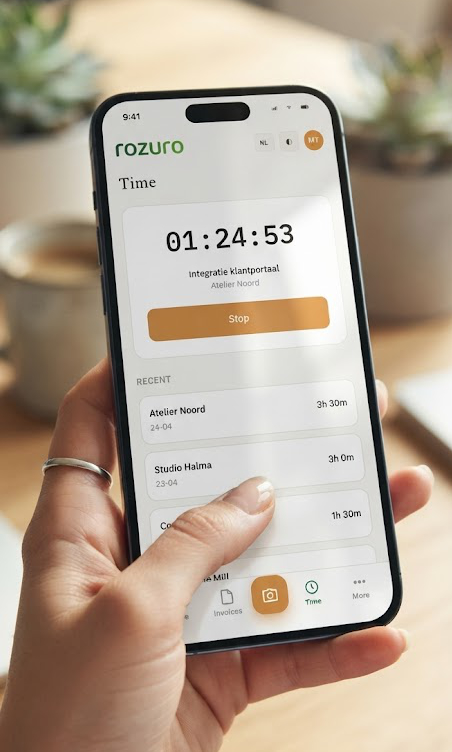 Tracking time with a running timer in Rozuro on a phone